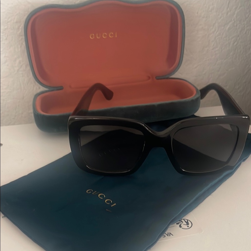 Gucci Black Sunglasses